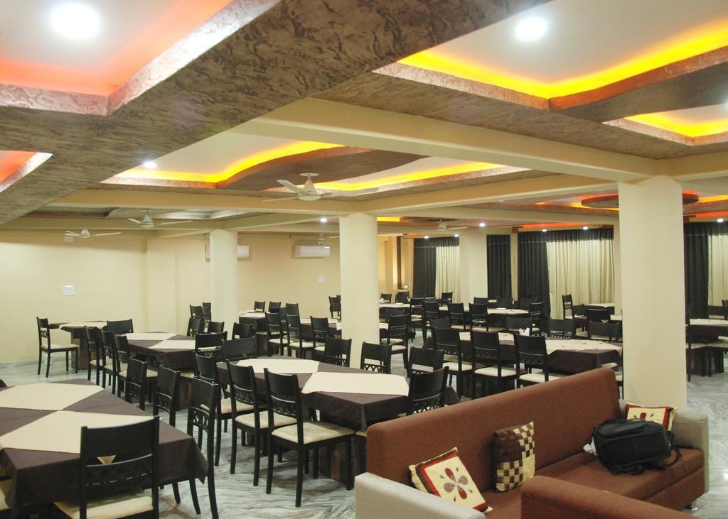 Hotel Kingdom Palace Udaipur Buitenkant foto